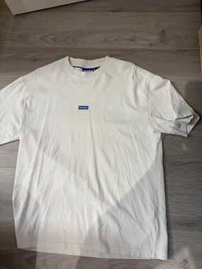 HUGO Cream Crewneck Tee with Blue Logo Patch